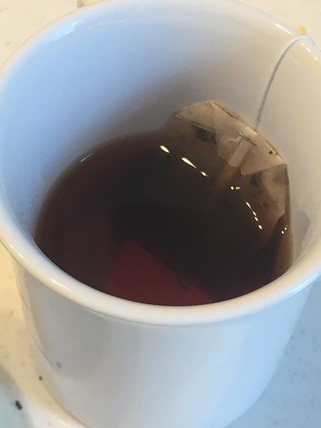 カップに入った紅茶