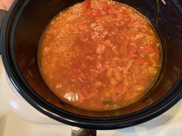 刻みトマトを入れたキムチ鍋スープ