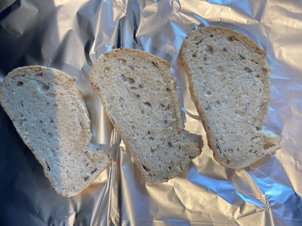 冷凍のままの業務スーパーのフランスパン