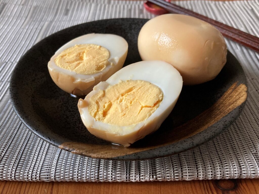 完成した業務スーパーの鶏照り焼きの素で作った照り焼き風味の味付け卵
