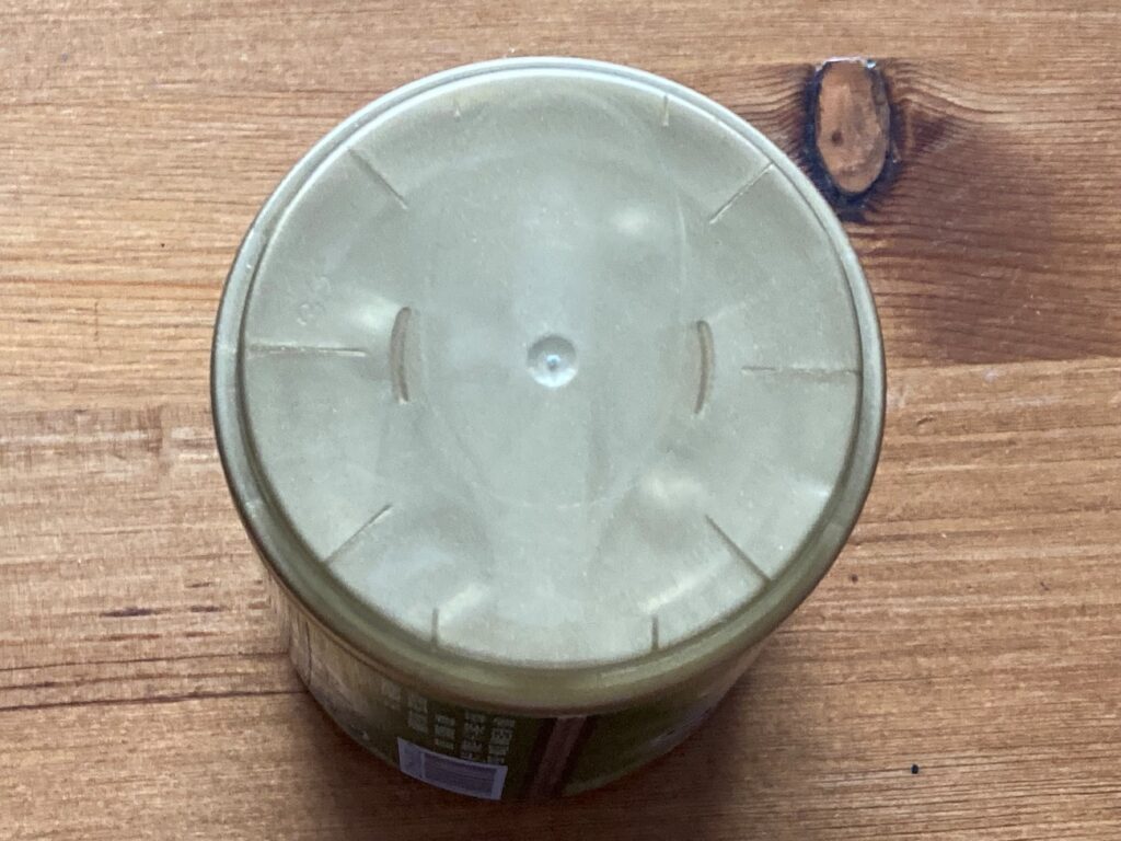 業務スーパーの仙草ゼリー缶の上部についてるプラスチック製の蓋