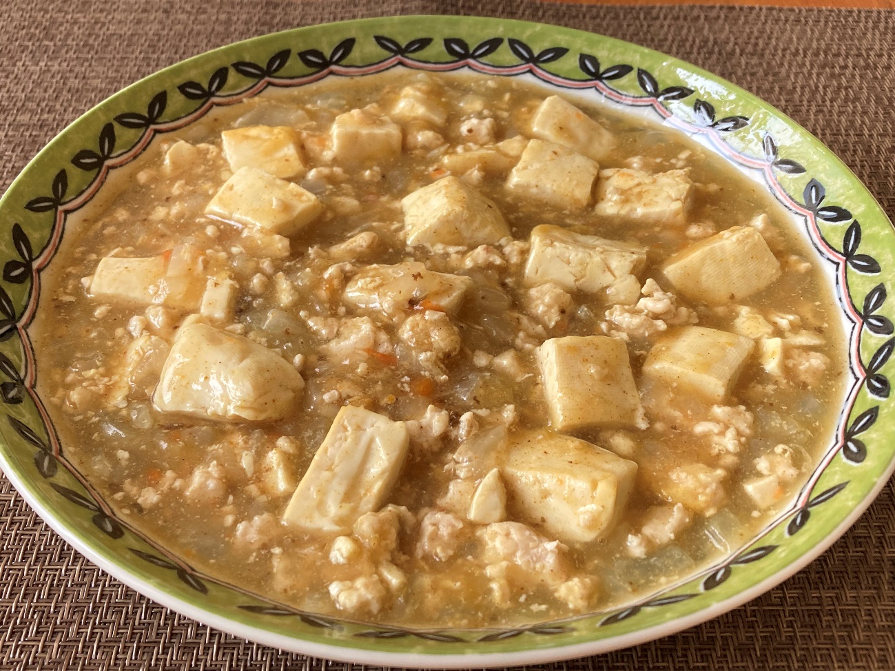 業務スーパーの「おとなの大盛カレーうどんの素」で作るカレー風味の麻婆豆腐
