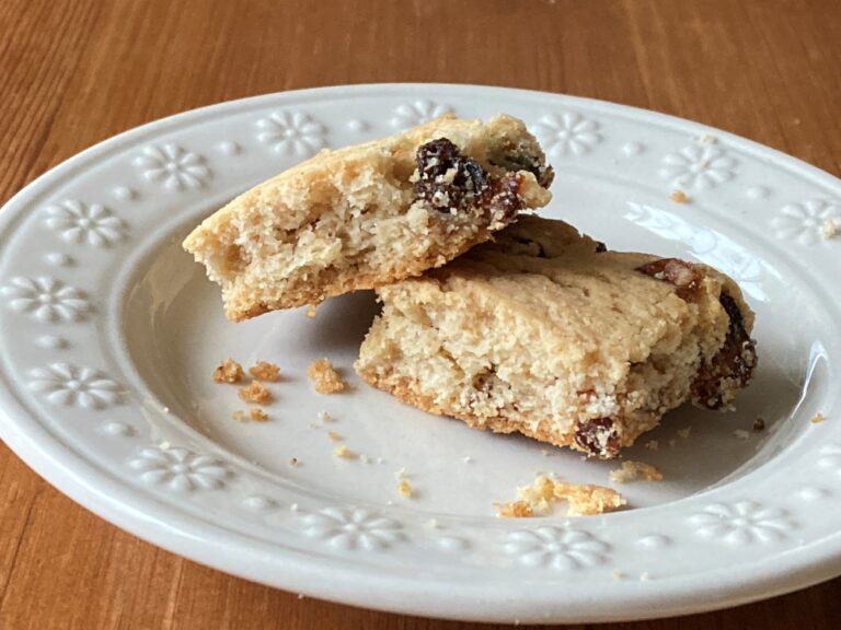 業務スーパーのレーズン&アップルシナモンクッキーはフルーティな味わいが美味しい♪ 業スーおすすめブログ