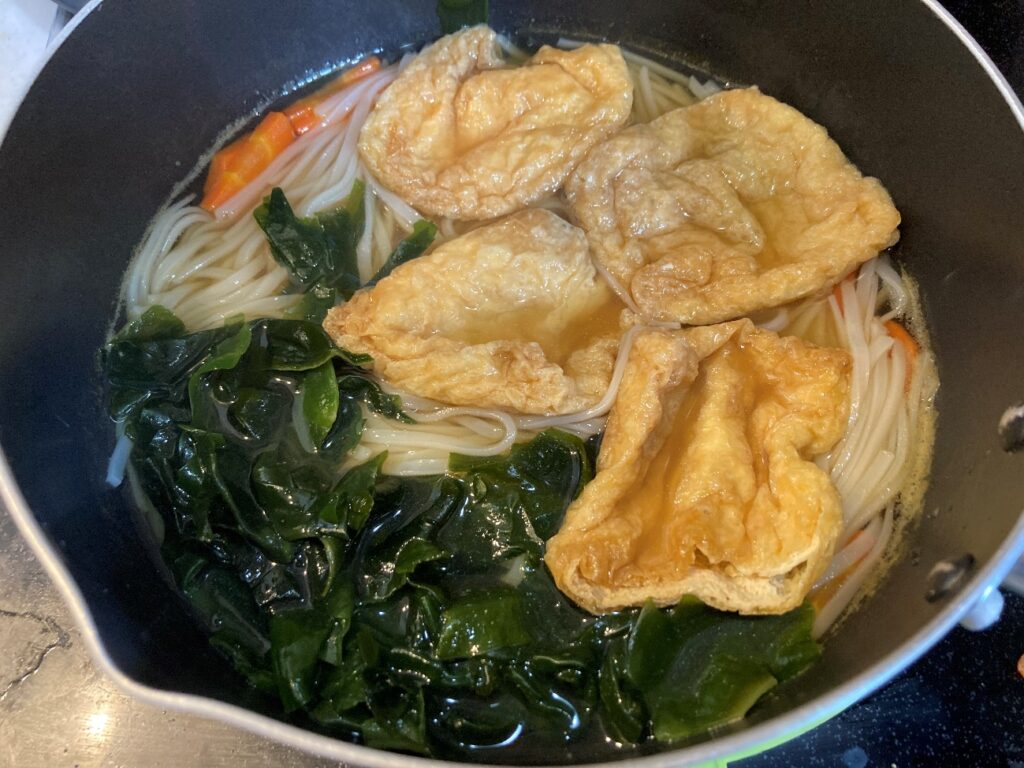 業務スーパーのタイビーフン(センレッグ)は歯ごたえが楽しい乾麺♪ | 業スーおすすめブログ