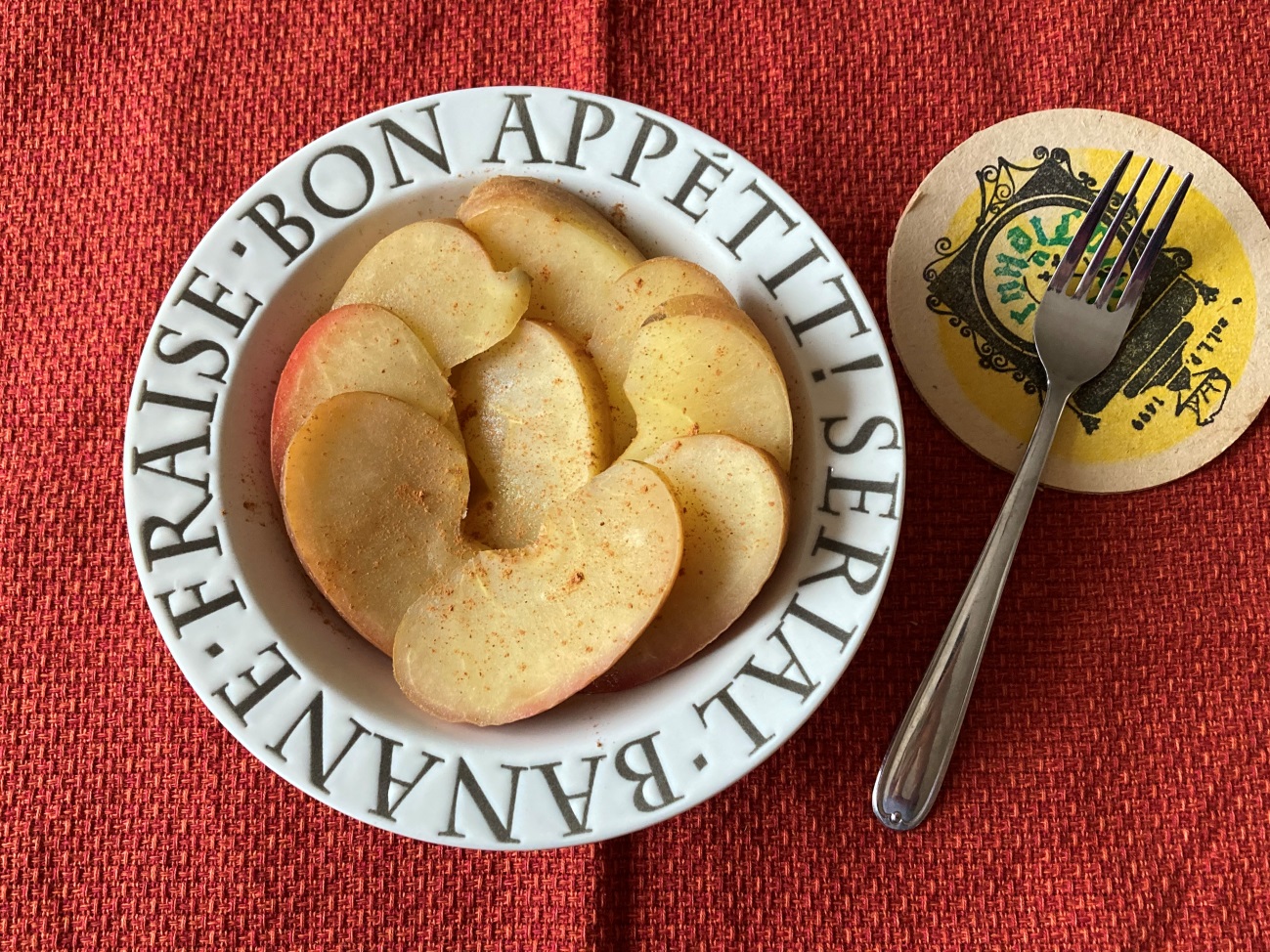 業務スーパーのカモミールティー（はちみつ&レモン）で作るりんごの紅茶煮