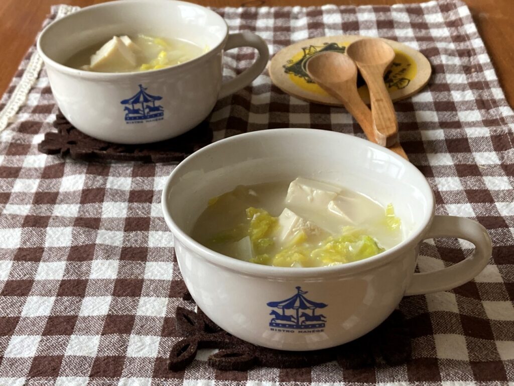 業務スーパーの寄せ鍋の素で作る白菜のミルクスープ
