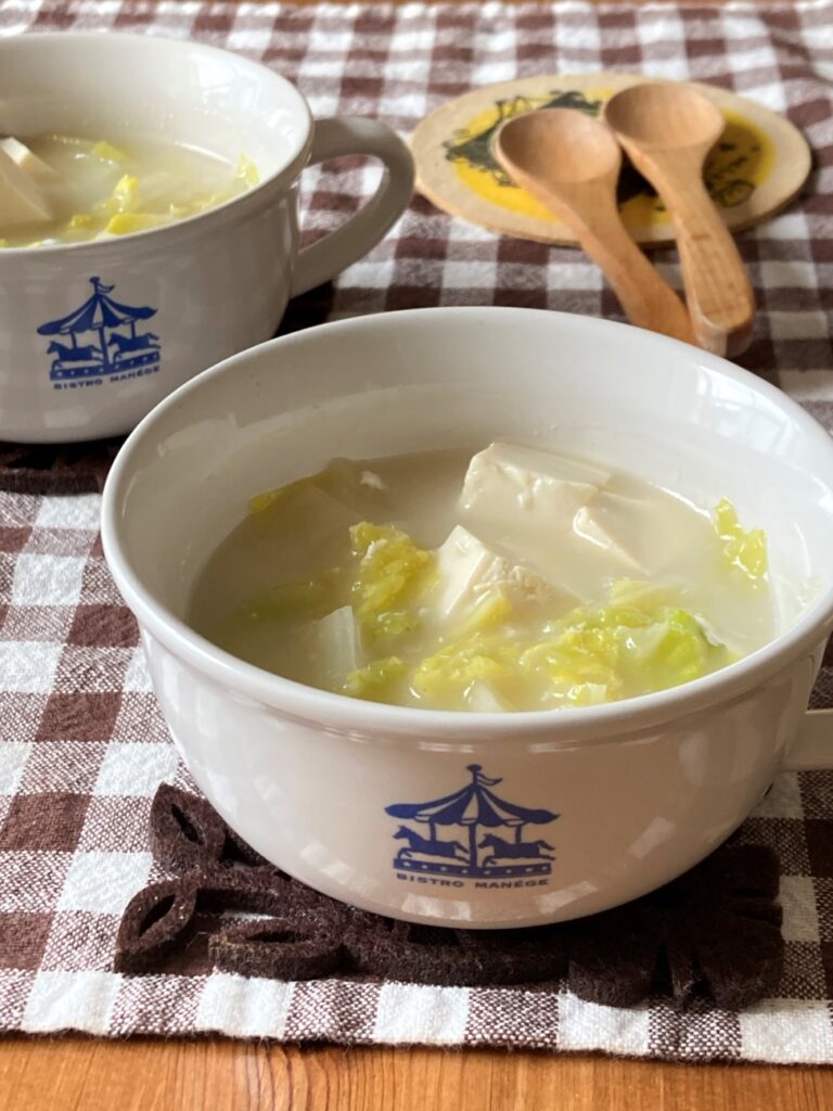 完成した業務スーパーの寄せ鍋の素で作った白菜のミルクスープ